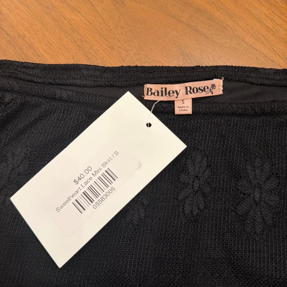 Bailey Rose Sweetheart Lace Mini Skirt Black Floral Daisy Side Slit Womens S NEW